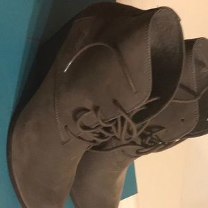 Women Gray suede booties.